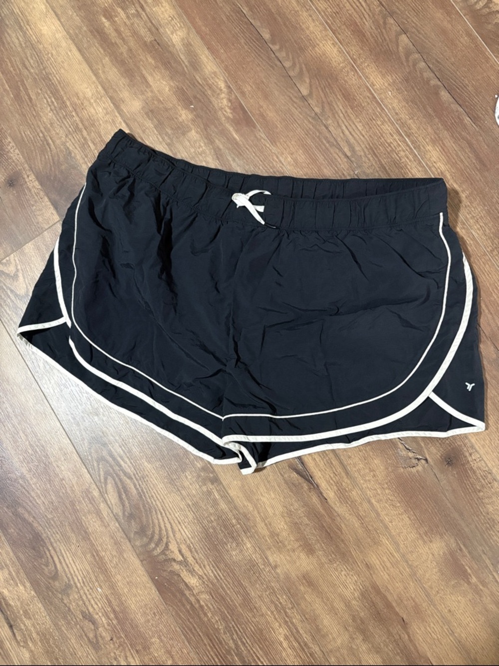 Old Navy Black Women's Athletic Shorts with White Trim